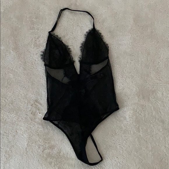 Victoria Secret Lace Teddy - Picture 4 of 5